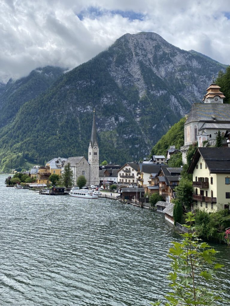 IMG_7437 Hallstat met kinderen